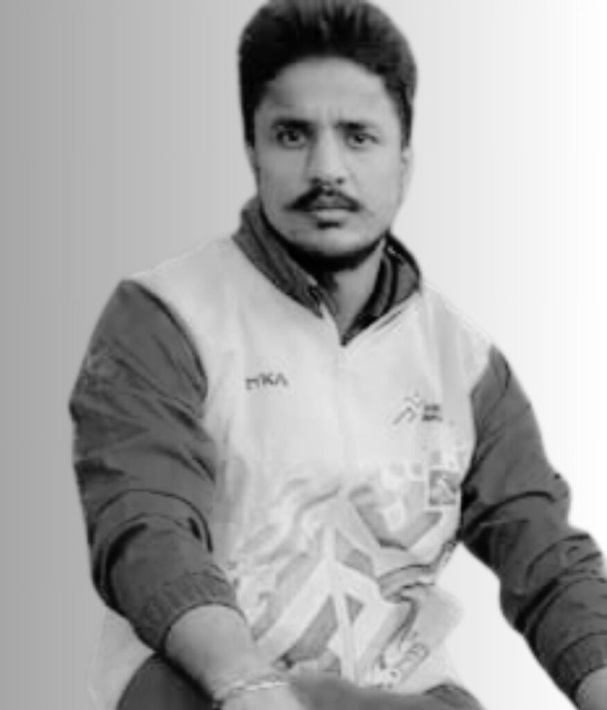 Girijesh singh sharma member of chunav ranneet